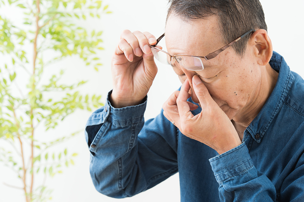 眼精疲労とは